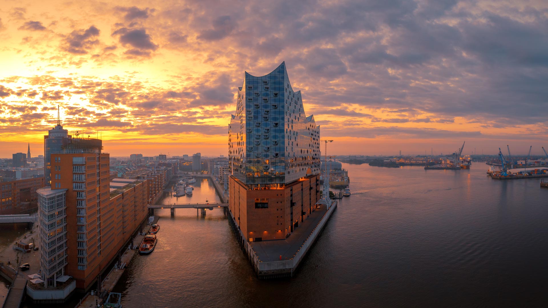 elbphi_website1920x800